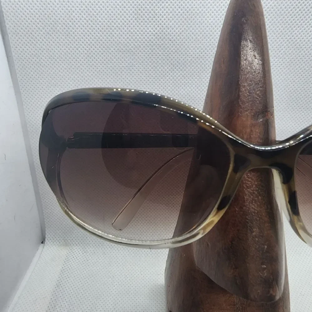 Simply Vera Vera Wang Brown Tortoiseshell Sunglasses